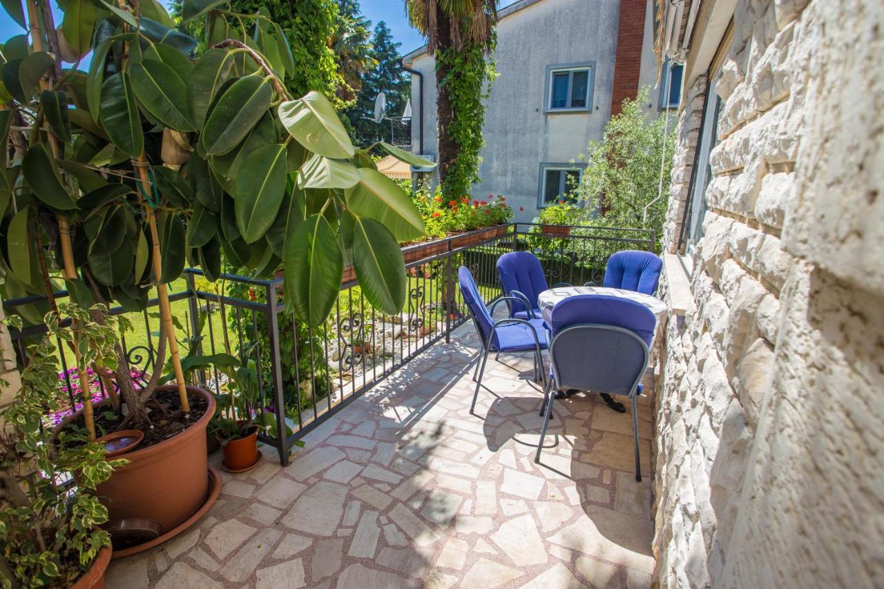 Garden View Apartment In Porec For 2 - 4 Persons エクステリア 写真